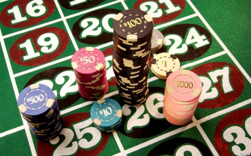 roobet slot game interface showing online slots for Filipino players on mobile